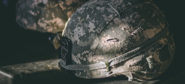 military helmet 