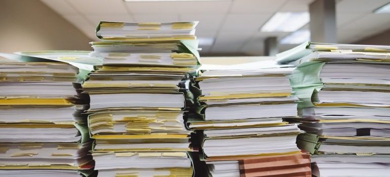 A bunch of office files on top of each other ready to go into storage units McLean VA offers 